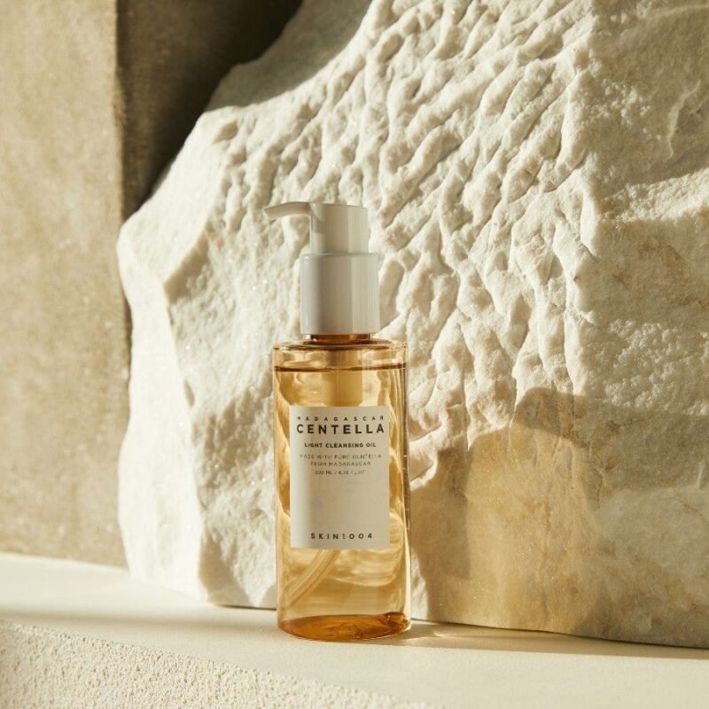 [SKIN1004] Madagascar Centella Light Cleansing Oil 200ml